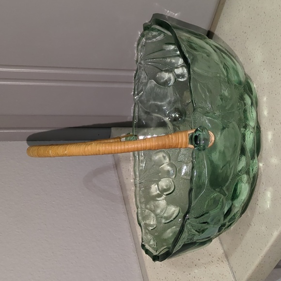 Vintage Libbey glass orchard basket with wooden handle - Picture 3 of 4